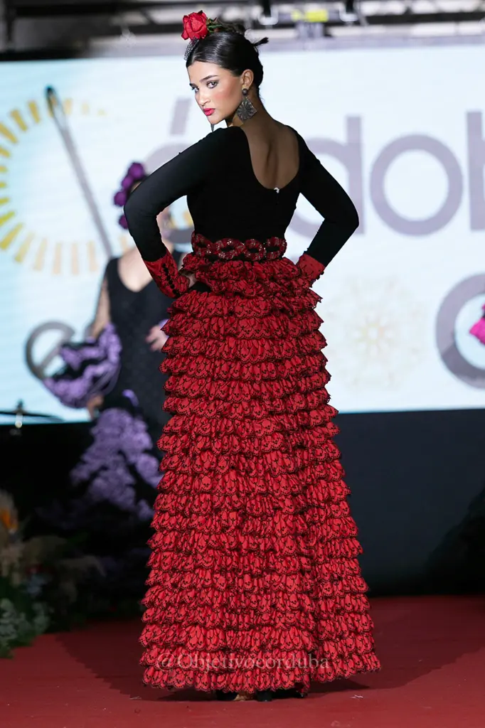 traje flamenca lirio2.webp